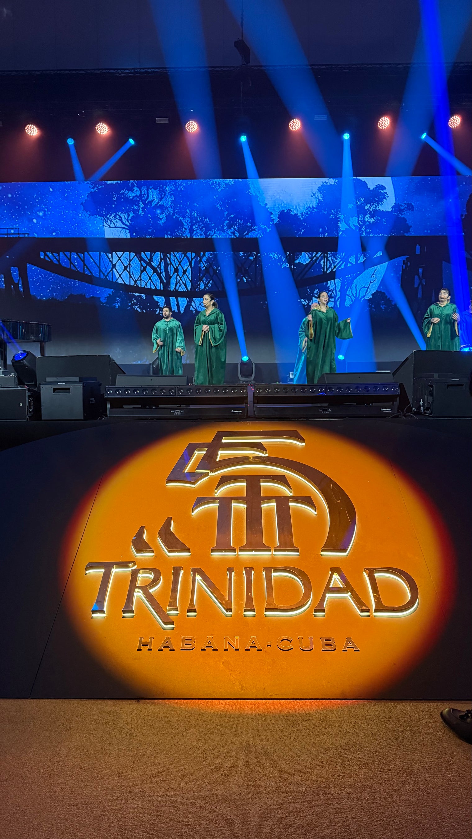 Una Noche de Elegancia y Excelencia en Qatar. The Trinity of Trinidad Event